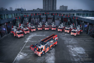 10 aerial ladders for Frankfurt am Main (group photo from above)