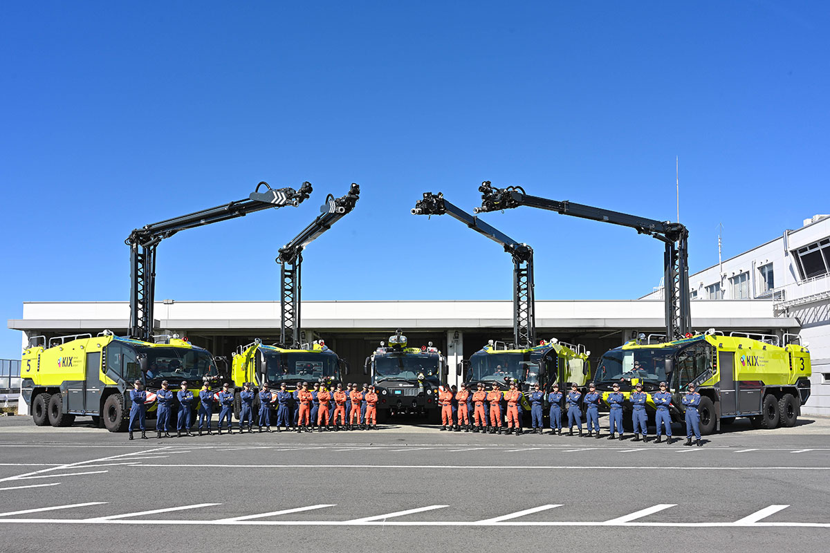 Rosenbauer PANTHER and staff at Kansai International Airport