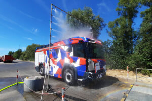 Rosenbauer Revolutionary Technology: RT Amsterdam undergoing the water-tightness test