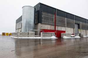 Water tank and plant control room container