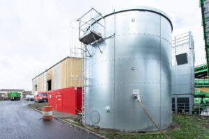 Water tank for the extinguishing system