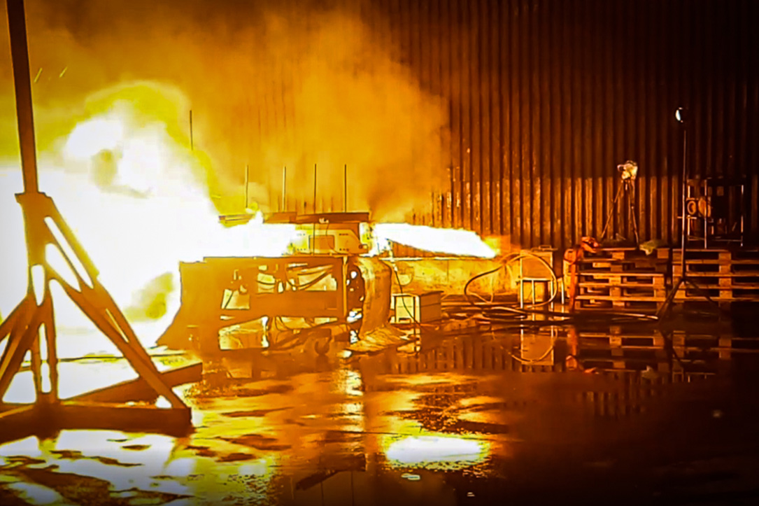 Extinguishing battery fires