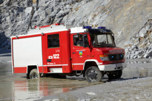 LF-A (all-wheel drive firefighting vehicle) of the Purk volunteer fire department on a Mercedes Benz Vario, built in 2009