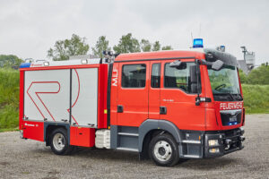 MLF (medium firefighting vehicle) on MAN TGL, year of construction 2015, demonstration vehicle from Rosenbauer Germany